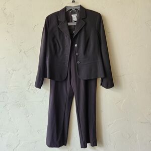 East 5th Women's 2-Piece Classic Black Pant Suit Size 12P